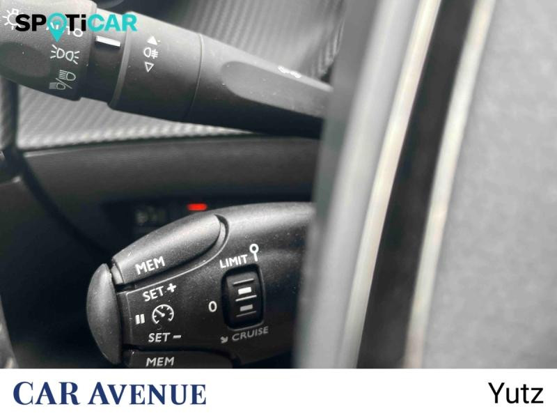 Used PEUGEOT 2008 1.2 PureTech 100ch S&S Allure Pack 2022 Rouge Elixir (S) € 14990 in Yutz