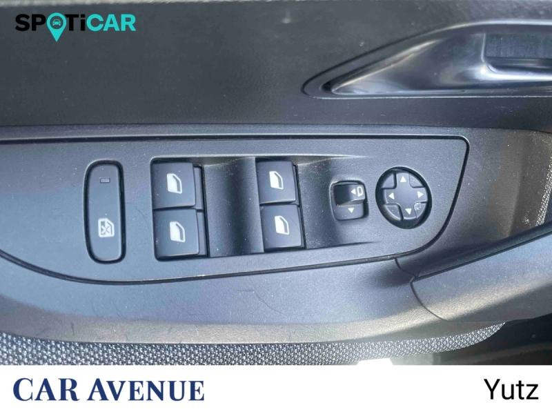 Used PEUGEOT 2008 1.2 PureTech 130ch S&S Style 2022 Noir Perla Nera (M) € 15490 in Yutz