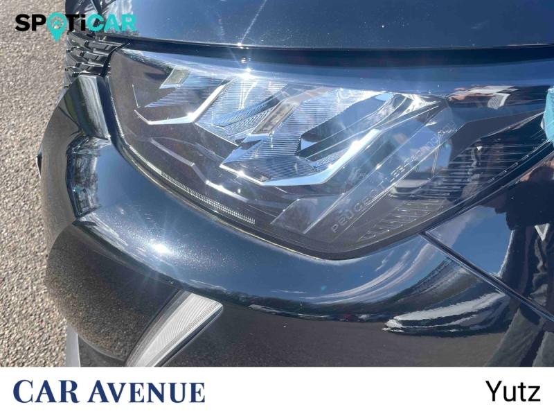 Used PEUGEOT 2008 1.2 PureTech 130ch S&S Style 2022 Noir Perla Nera (M) € 15490 in Yutz