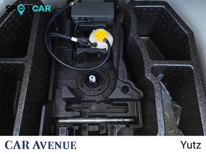 Used PEUGEOT 208 1.2 PureTech 75ch S&S Like 2021 Blanc Banquise (O) € 10990 in Yutz