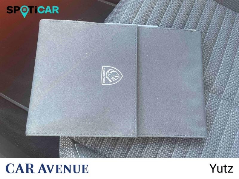 Used PEUGEOT 2008 1.2 PureTech 130ch S&S Style 2022 Noir Perla Nera (M) € 15490 in Yutz