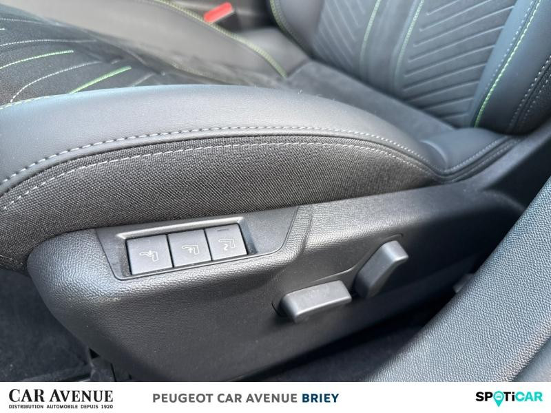 Occasion PEUGEOT 208 1.2 PureTech 100ch S&S GT 2024 Toit Black Diamond 20990 € à Briey