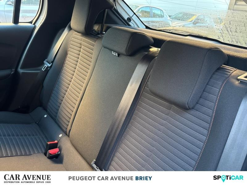 Used PEUGEOT 208 1.5 BlueHDi 100ch S&S Active Pack 2023 Blanc Banquise (O) € 14490 in Briey