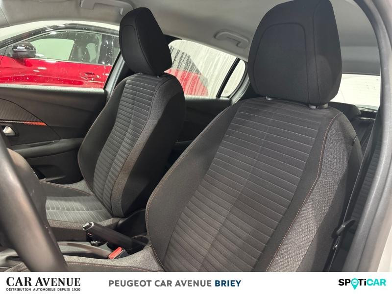 Used PEUGEOT 208 1.5 BlueHDi 100ch S&S Active Pack 2023 Blanc Banquise (O) € 14490 in Briey