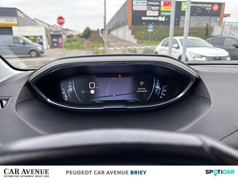 Occasion PEUGEOT 3008 1.2 PureTech 130ch Active Business S&S 2017 Rouge Ultimate (S) 13490 € à Briey