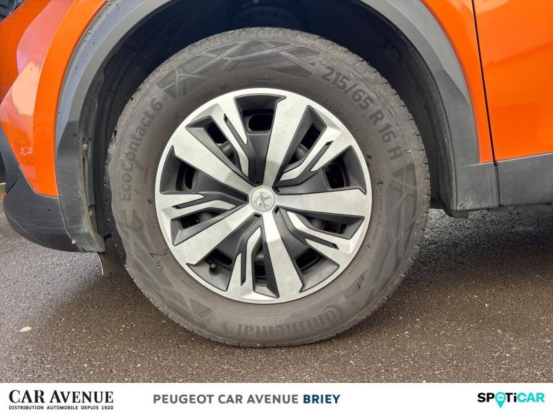 Used PEUGEOT 2008 1.2 PureTech 100ch S&S Active 2022 Orange € 16990 in Briey