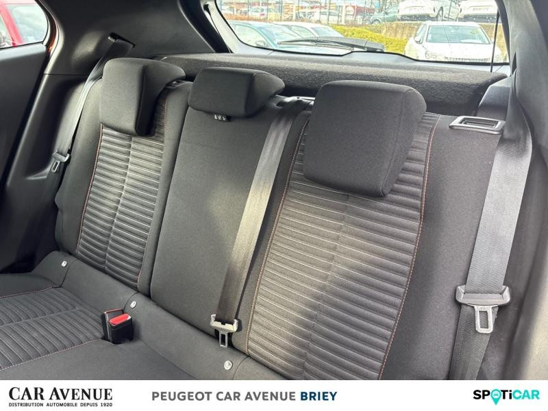 Used PEUGEOT 2008 1.2 PureTech 100ch S&S Active Pack 2021 Orange € 13490 in Briey