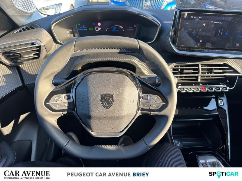 Used PEUGEOT 208 e-208 136ch Allure 2024 Blanc Banquise (O) € 33250 in Briey