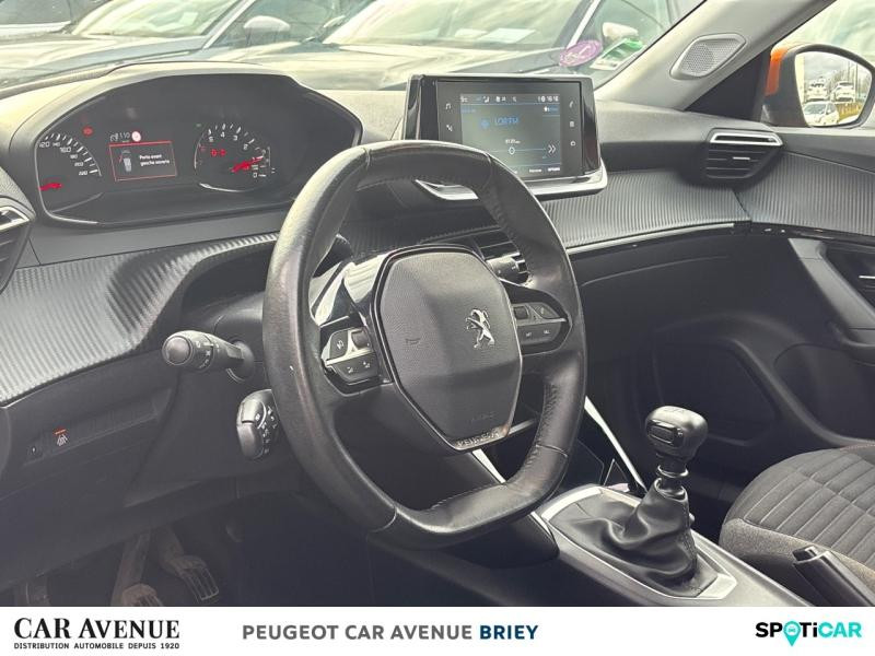 Used PEUGEOT 2008 1.2 PureTech 100ch S&S Active Pack 2021 Orange € 13490 in Briey