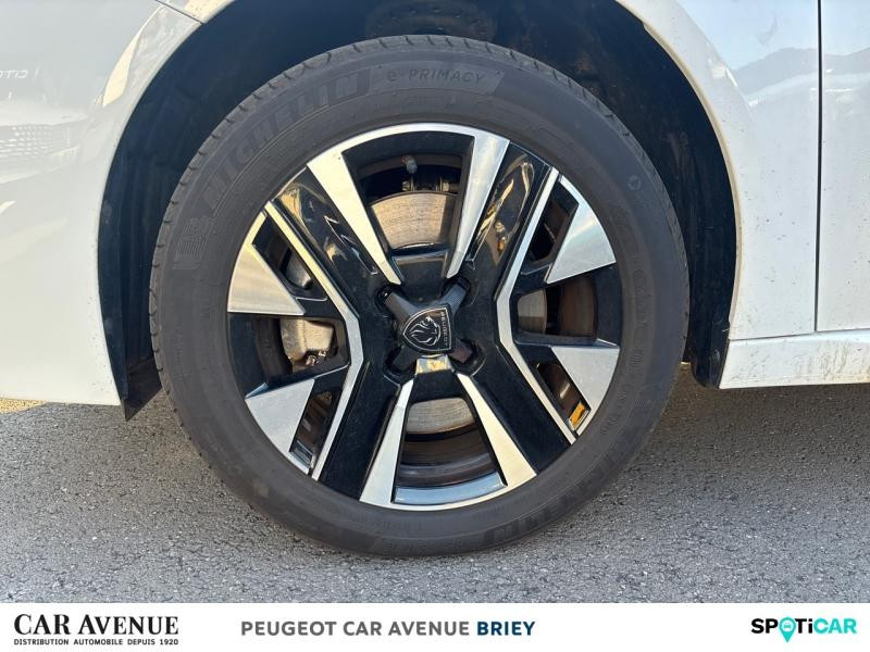 Used PEUGEOT 208 e-208 136ch Allure 2024 Blanc Banquise (O) € 33250 in Briey