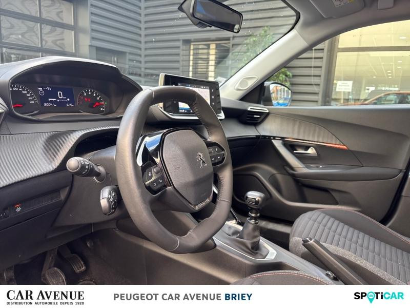 Used PEUGEOT 2008 1.2 PureTech 100ch S&S Active 2022 Orange € 16990 in Briey