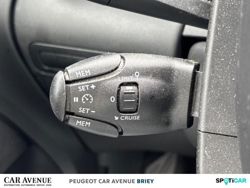 Used CITROEN C3 Aircross PureTech 130ch S&S Shine Pack EAT6 2022 Rouge Pepper (M) € 15990 in Briey