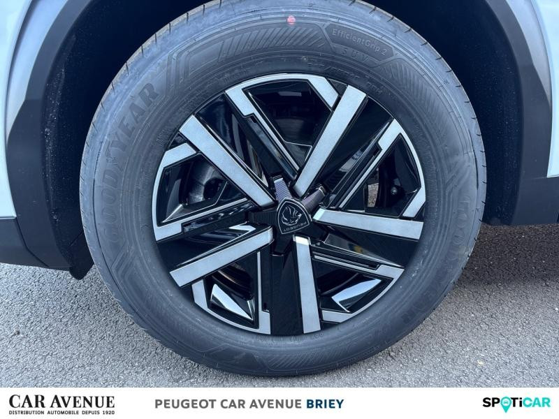 Occasion PEUGEOT 2008 1.2 Hybrid 136ch Style e-DCS6 2025 Blanc 30790 € à Briey