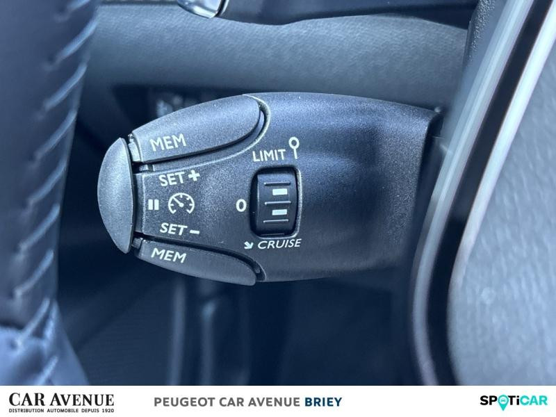 Occasion PEUGEOT 2008 1.2 Hybrid 136ch Style e-DCS6 2025 Blanc 30790 € à Briey