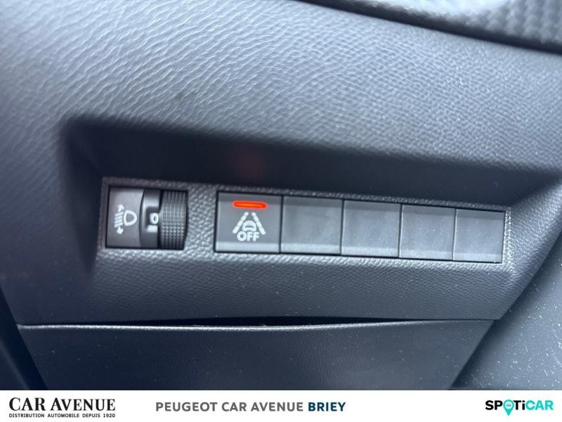 Occasion PEUGEOT 208 e-208 136ch Active 2021 Jaune 14990 € à Briey