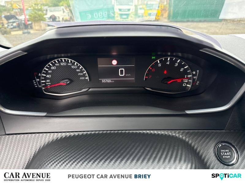 Occasion PEUGEOT 208 1.2 PureTech 100ch S&S Allure 118g 2021 Gris Platinium (M) 11990 € à Briey