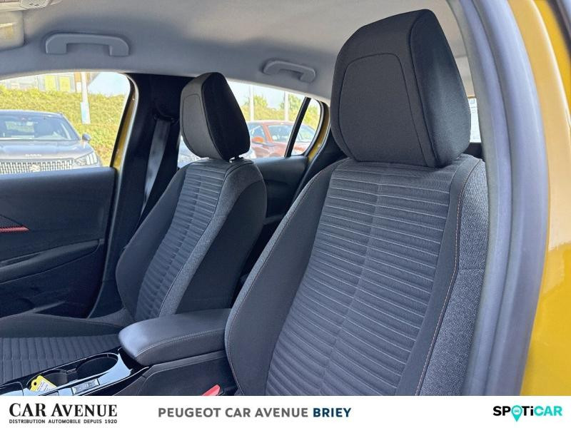 Occasion PEUGEOT 208 e-208 136ch Active 2021 Jaune 14990 € à Briey
