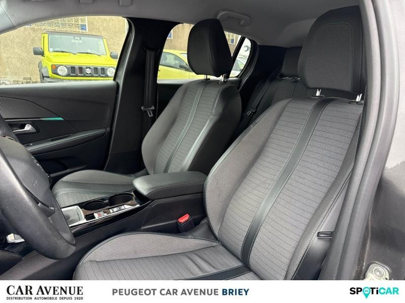 Occasion PEUGEOT 208 1.2 PureTech 100ch S&S Allure 118g 2021 Gris Platinium (M) 11990 € à Briey