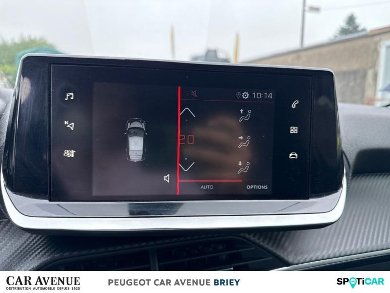 Occasion PEUGEOT 208 1.2 PureTech 100ch S&S Allure 118g 2021 Gris Platinium (M) 11990 € à Briey
