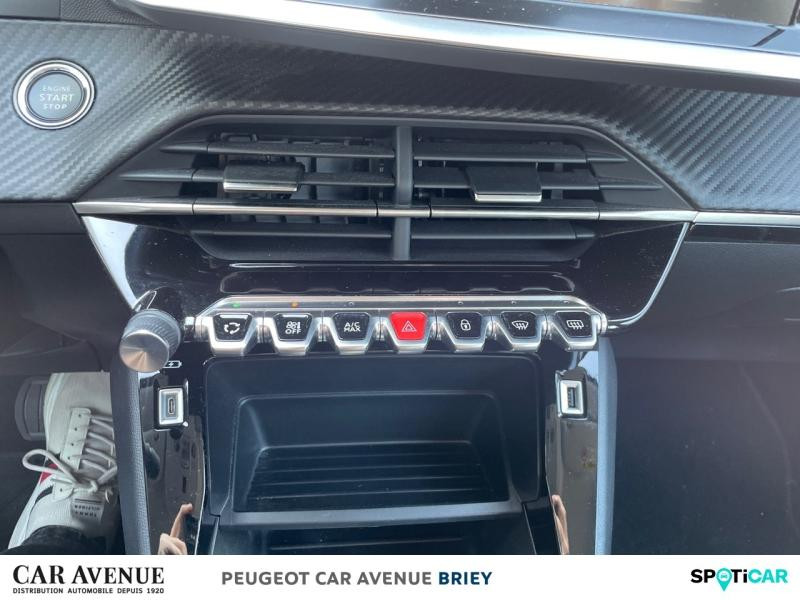 Occasion PEUGEOT 208 e-208 136ch Like 2023 Jaune 15490 € à Briey