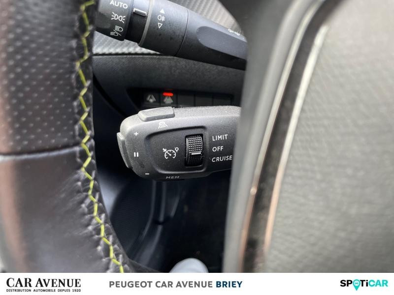 Occasion PEUGEOT 208 e-208 136ch GT 2021 Noir Perla Nera 15990 € à Briey