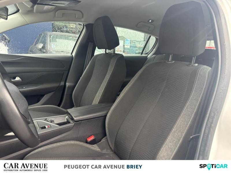 Occasion PEUGEOT 308 1.2 PureTech 110ch S&S Active Pack 2022 Blanc Banquise (O) 14990 € à Briey