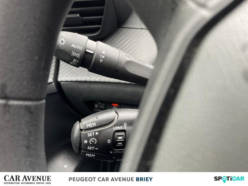 Occasion PEUGEOT 208 1.2 PureTech 75ch S&S Like 2022 Gris Artense (M) 10490 € à Briey