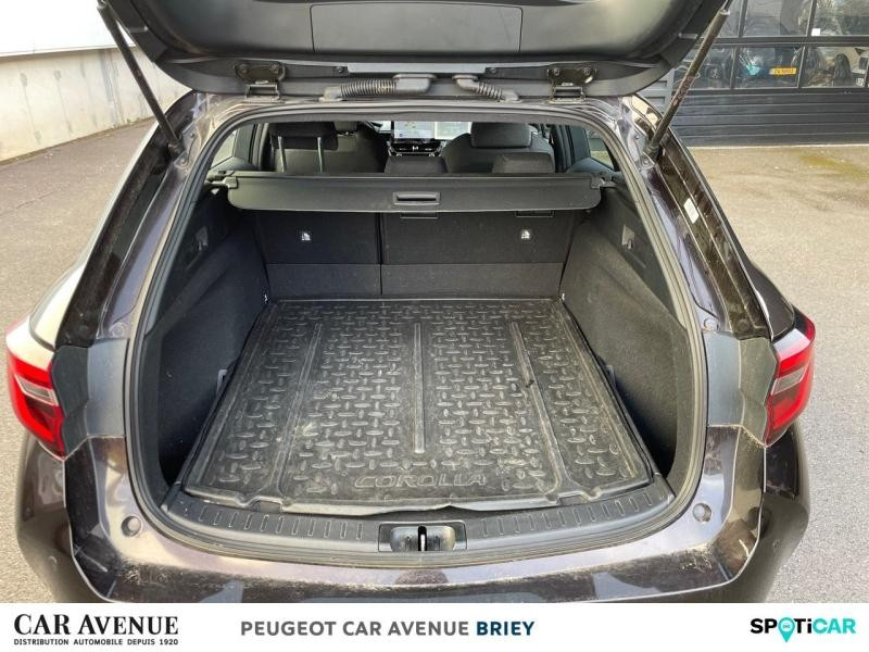 Occasion TOYOTA Corolla 1.8 140ch Dynamic MY23 2024 Bronze Impérial métallisé 24990 € à Briey