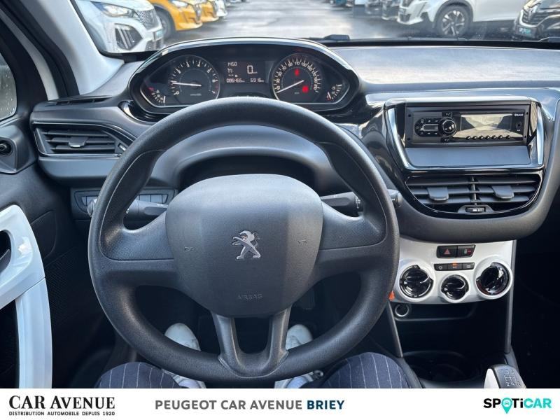 Occasion PEUGEOT 208 1.2 PureTech 68ch E6.c Like 5p 2019 Blanc Banquise 7990 € à Briey