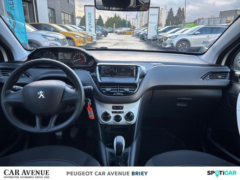 Occasion PEUGEOT 208 1.2 PureTech 68ch E6.c Like 5p 2019 Blanc Banquise 7990 € à Briey
