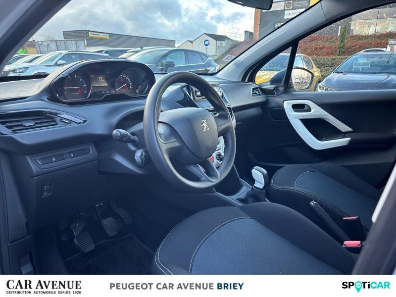 Occasion PEUGEOT 208 1.2 PureTech 68ch E6.c Like 5p 2019 Blanc Banquise 7990 € à Briey