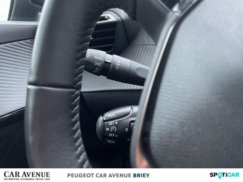 Occasion PEUGEOT 208 1.2 PureTech 75ch S&S Style 2023 Blanc Banquise (O) 12990 € à Briey