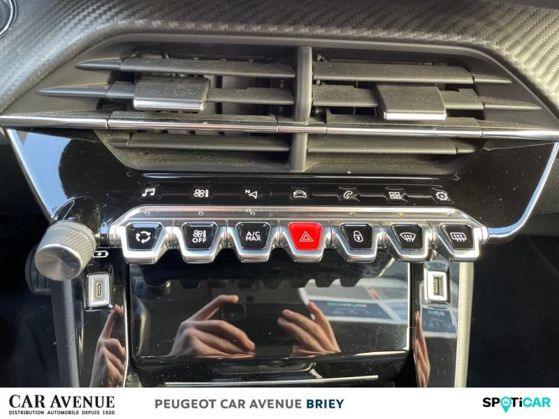 Occasion PEUGEOT 208 1.2 PureTech 100ch S&S Allure 2019 Noir Perla Nera 9490 € à Briey