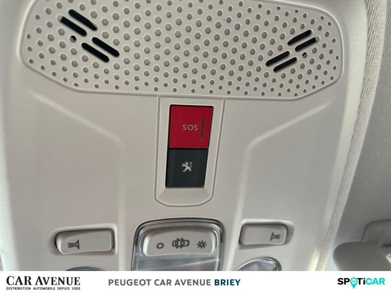 Occasion PEUGEOT 208 1.2 PureTech 100ch S&S Allure 2019 Noir Perla Nera 9490 € à Briey