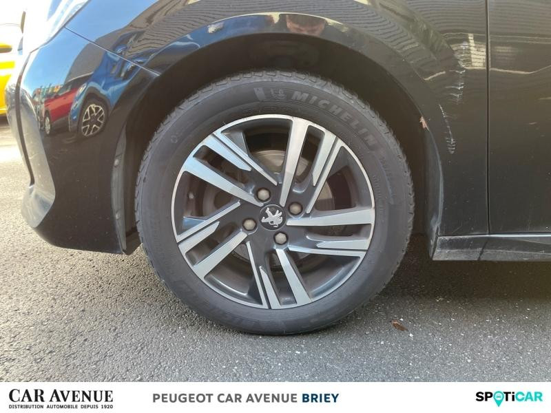 Occasion PEUGEOT 208 1.2 PureTech 100ch S&S Allure 2019 Noir Perla Nera 9490 € à Briey