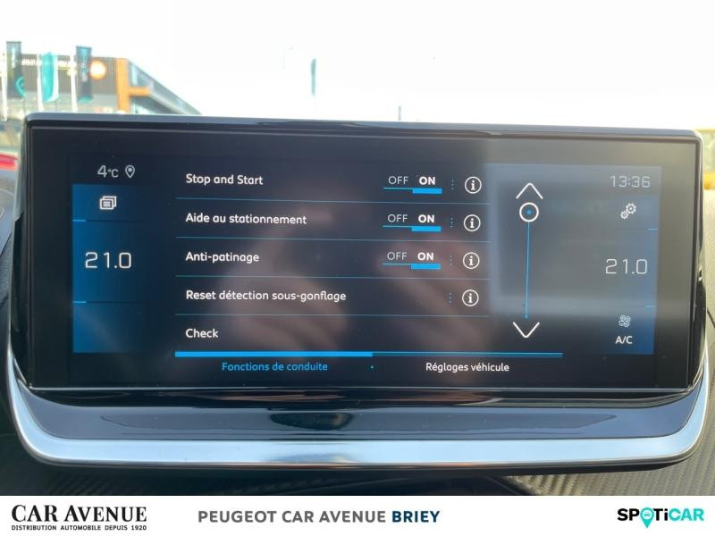 Occasion PEUGEOT 208 1.2 PureTech 100ch S&S Allure 2019 Noir Perla Nera 9490 € à Briey