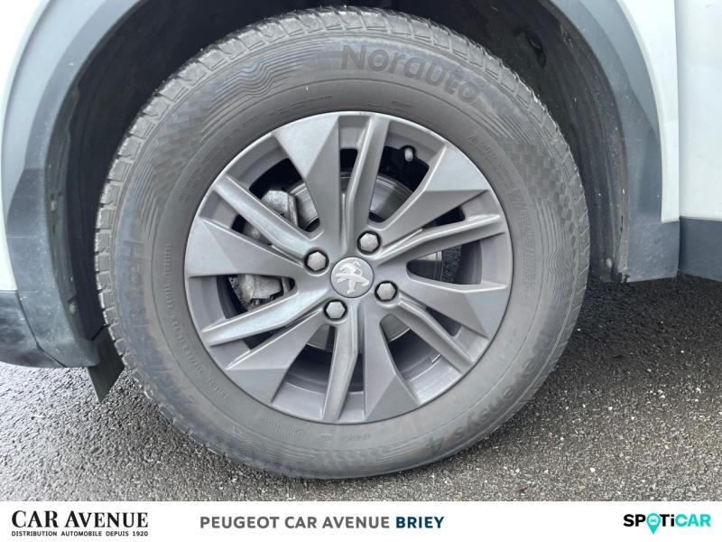 Occasion PEUGEOT 2008 1.2 PureTech 100ch S&S Style 2022 Blanc banquise (O) 14990 € à Briey
