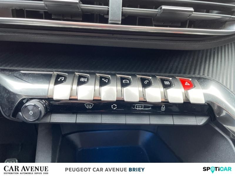 Occasion PEUGEOT 3008 1.2 PureTech 130ch Active Business S&S 2017 Rouge Ultimate (S) 12490 € à Briey