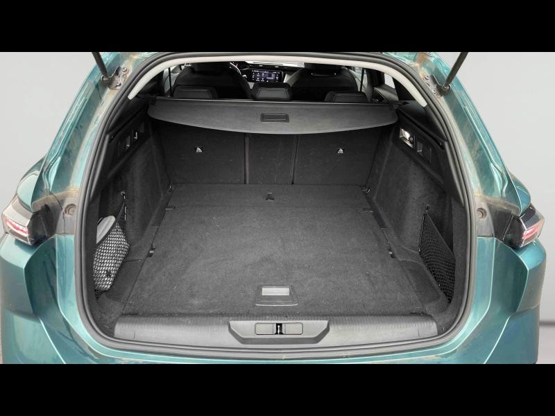 Used PEUGEOT 308 SW 1.2 PureTech 130ch S&S Allure EAT8 2022 Bleu Avatar (M) € 17990 in Briey