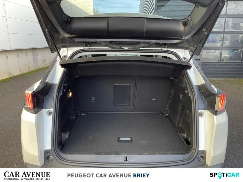 Used PEUGEOT 3008 1.5 BlueHDi 130ch S&S Allure EAT8 2022 Blanc Nacré (N) € 22990 in Briey