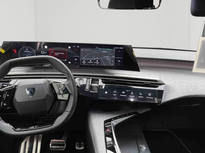 Used PEUGEOT 3008 1.2 Hybrid 136ch GT e-DCS6 2024 Blanc Okénite (M) € 32990 in Briey