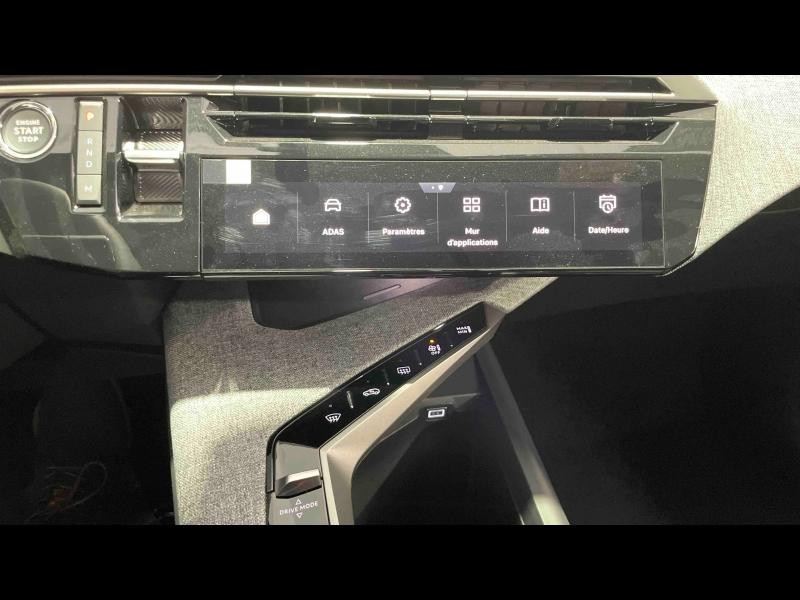 Used PEUGEOT 3008 1.2 Hybrid 145ch Allure e-DCS6 2026 Blanc Okénite (M) € 38190 in Briey