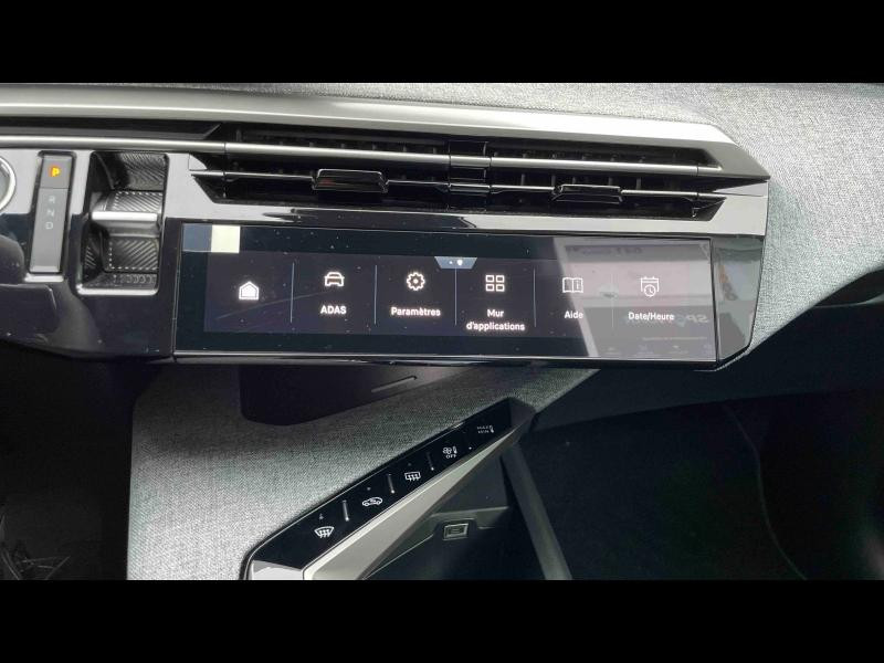 Used PEUGEOT 3008 Electrique 230ch Batterie 97 kWh Allure 2025 Blanc Okénite (M) € 45980 in Briey