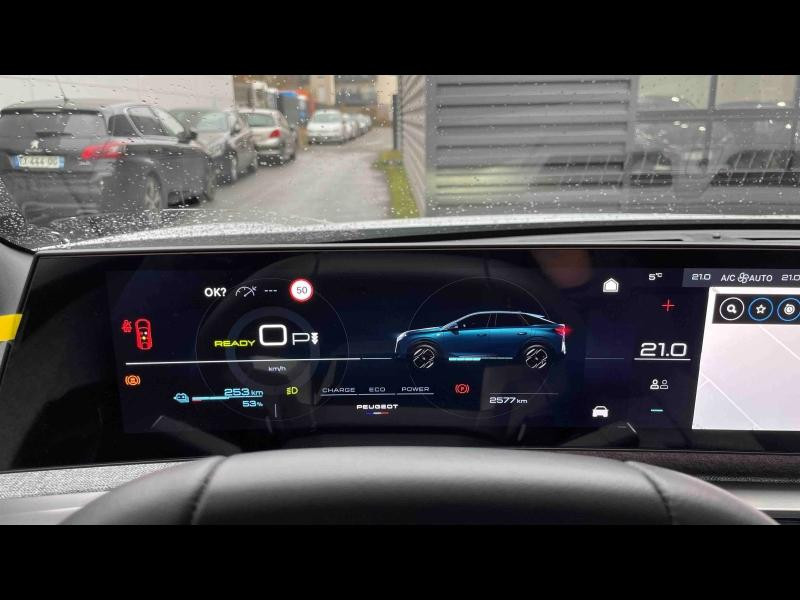 Used PEUGEOT 3008 Electrique 230ch Batterie 97 kWh Allure 2025 Blanc Okénite (M) € 45980 in Briey