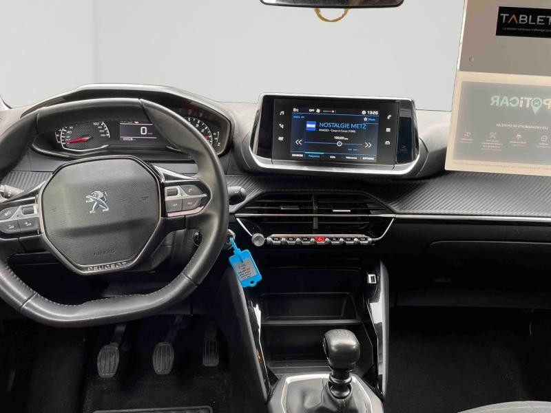 Used PEUGEOT 208 1.2 PureTech 100ch S&S Style 2022 Gris Platinium (M) € 12490 in Briey