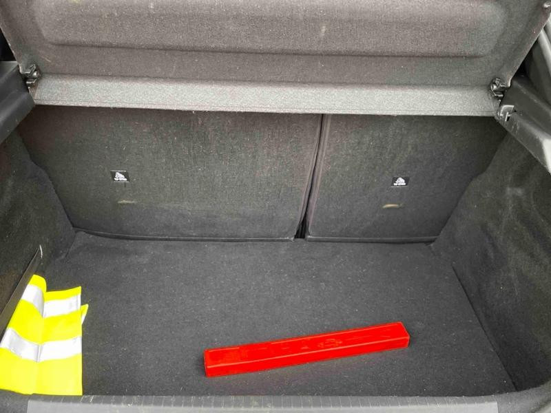 Used PEUGEOT 208 1.2 PureTech 100ch S&S Style 2022 Gris Platinium (M) € 12490 in Briey