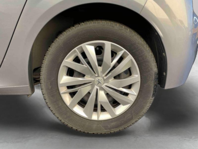 Used PEUGEOT 208 1.2 PureTech 75ch S&S Like 2022 2022 Gris Artense (M) € 10990 in Briey