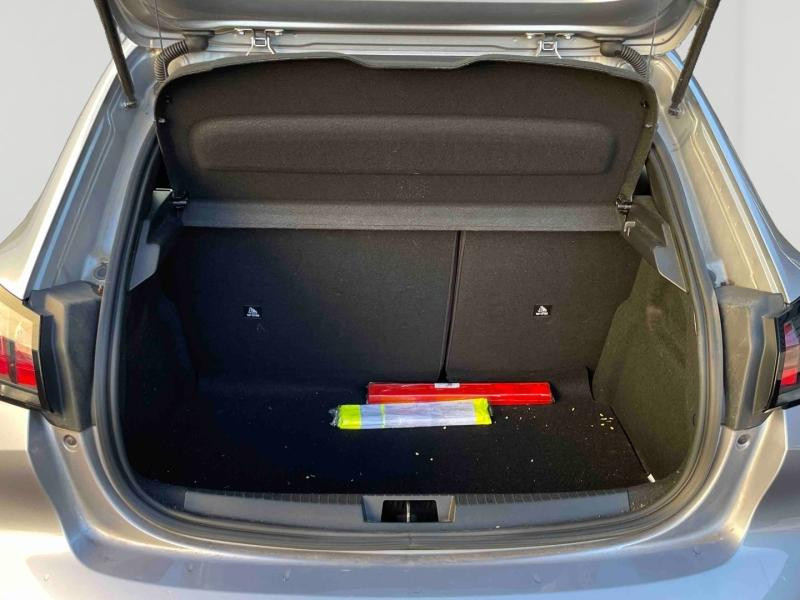 Used PEUGEOT 208 1.2 PureTech 75ch S&S Like 2022 2022 Gris Artense (M) € 10990 in Briey