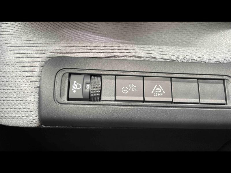 Used CITROEN C3 Aircross 1.2 Hybride 145ch MAX 7 places 2025 Gris Mercury (M) € 27890 in Briey