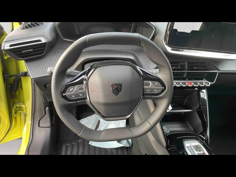 Used PEUGEOT 208 1.2 Hybrid 100ch Allure e-DCS6 2025 Jaune € 22090 in Briey